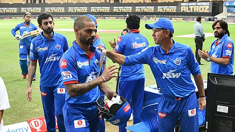 Shikhar Dhawan Becomes First Player to Score Back-to-Back IPL Tons, Twitter Reacts