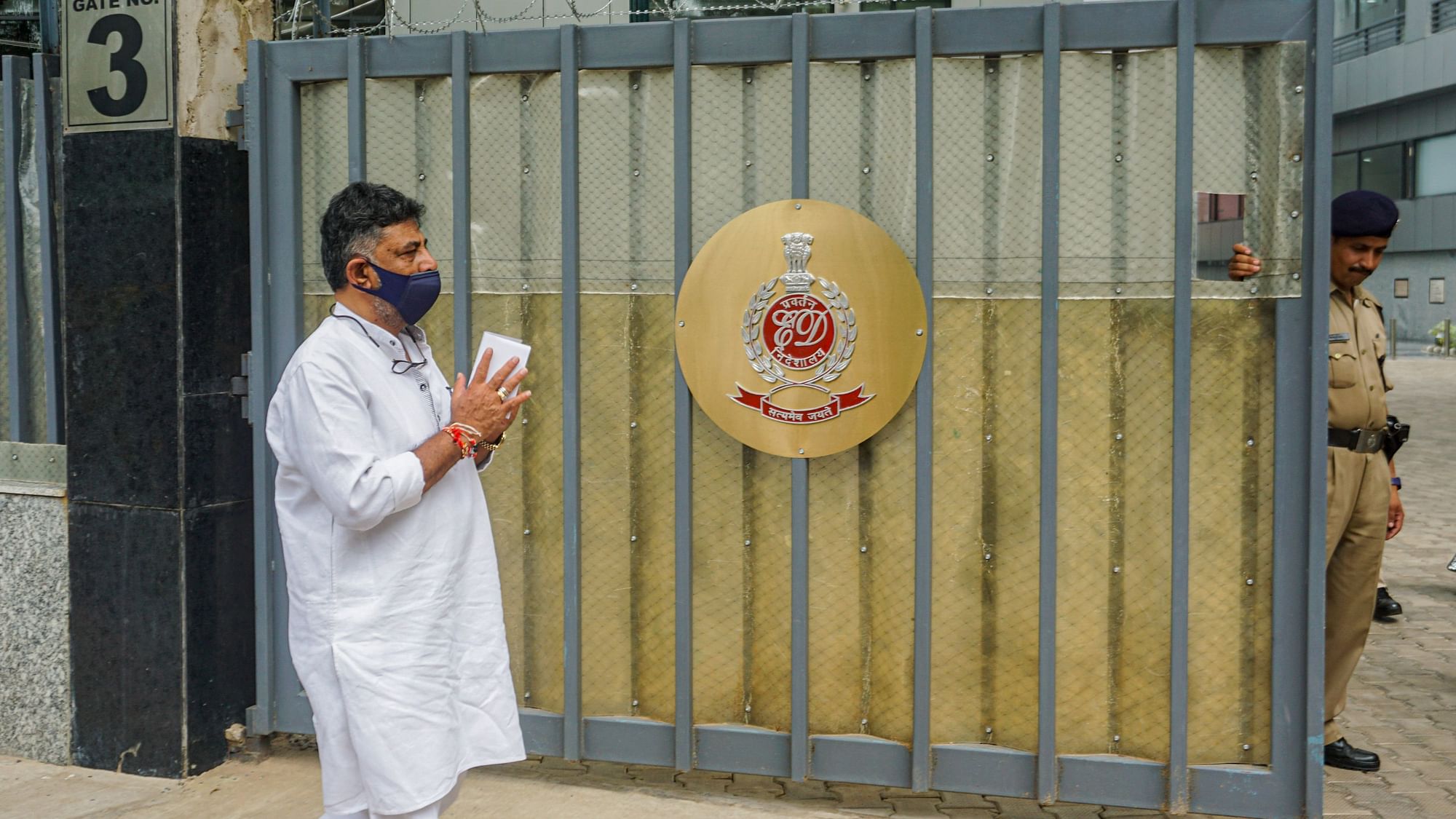 Karnataka Congress Chief Dk Shivakumar Appears Before Ed In Delhi