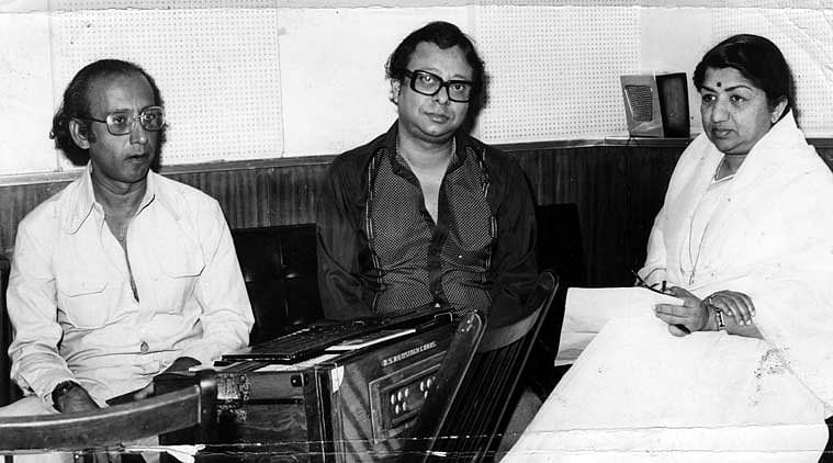 मशहूर शायर और गीतकार निदा फाजली का जन्म 12 अक्टूबर 1938 को दिल्ली में हुआ था