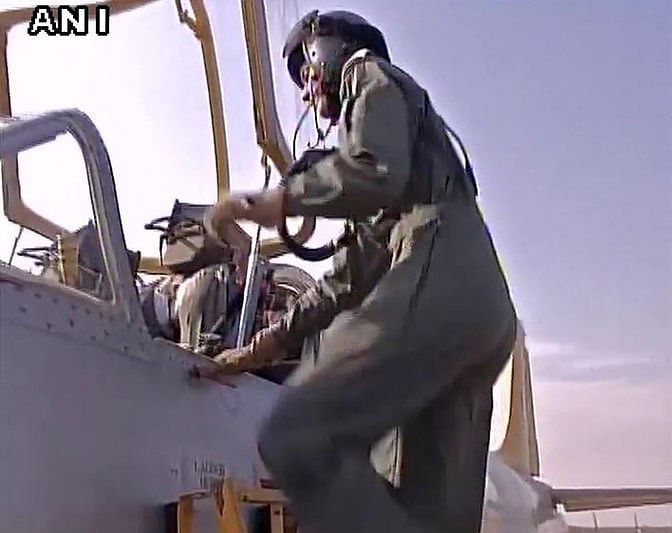 एयर चीफ मार्शल अरूप राहा का ऐलान, लड़ाकू विमान  उड़ाने को तैयार हैं महिला पायलट.