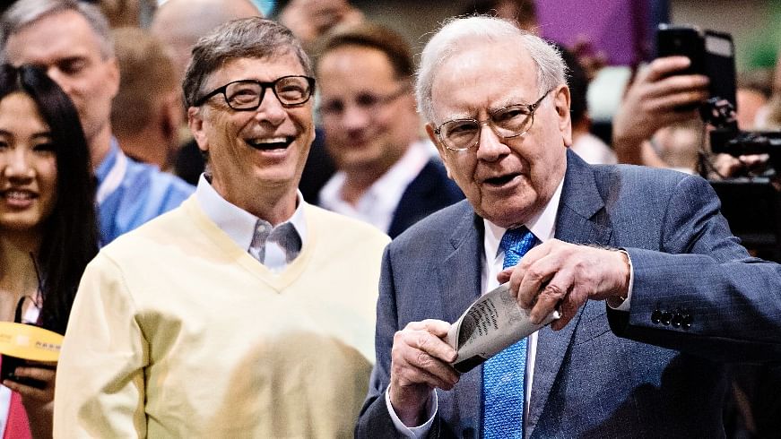 वॉरेन बफेट और बिल गेट्स (फोटो: <a href="http://www.bloomberg.com/">Bloomberg</a>)