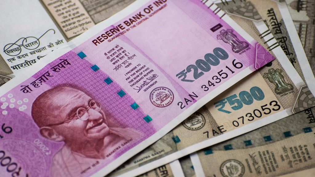 नोटबंदी के बाद जन्मे नए 500 और 2000 रुपये