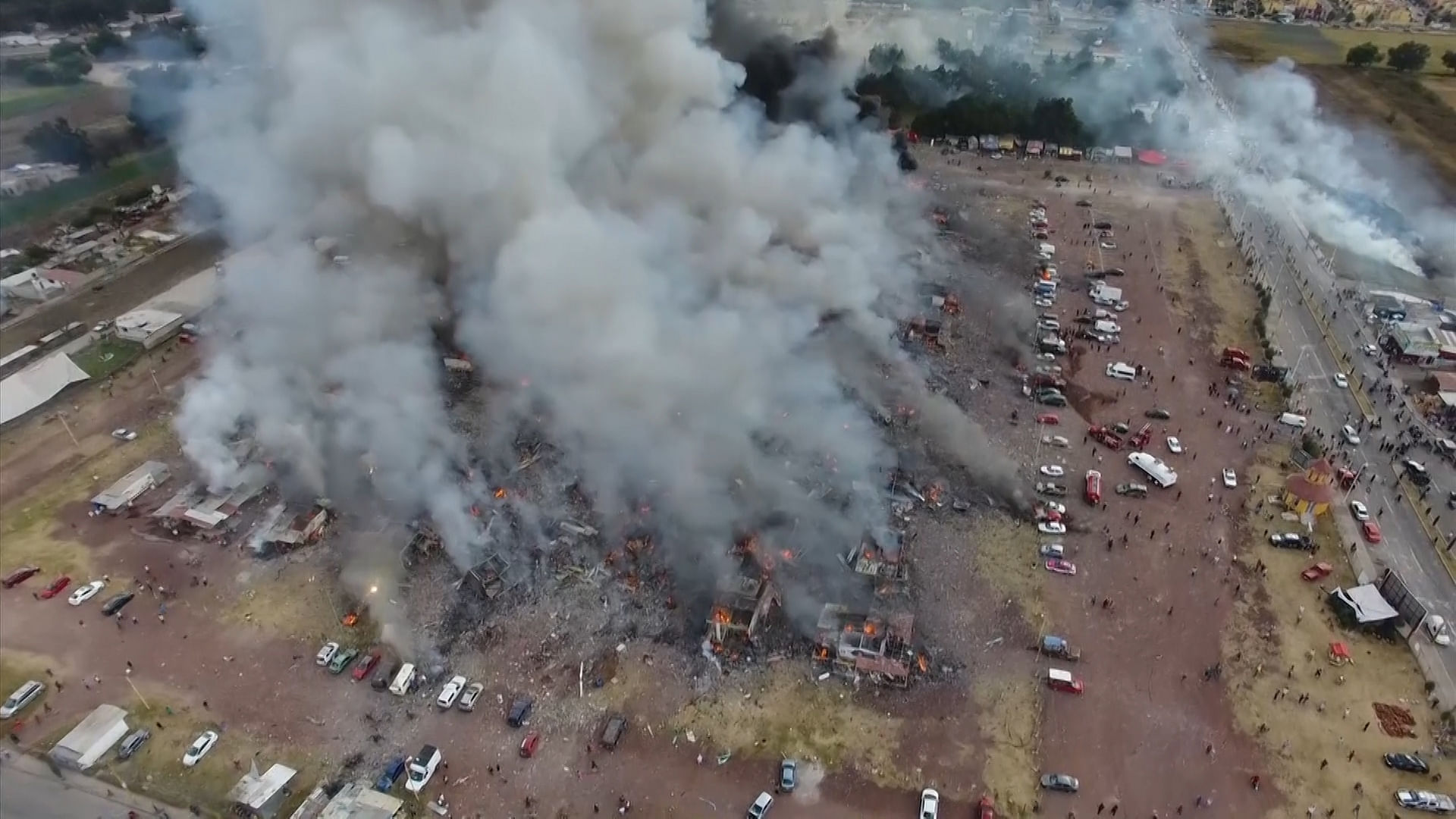 पिछले 11 सालों में मैक्सिको के सेन पेब्लिटो में यह तीसरा बड़ा धमाका है. (फोटो: AP Screengrab)