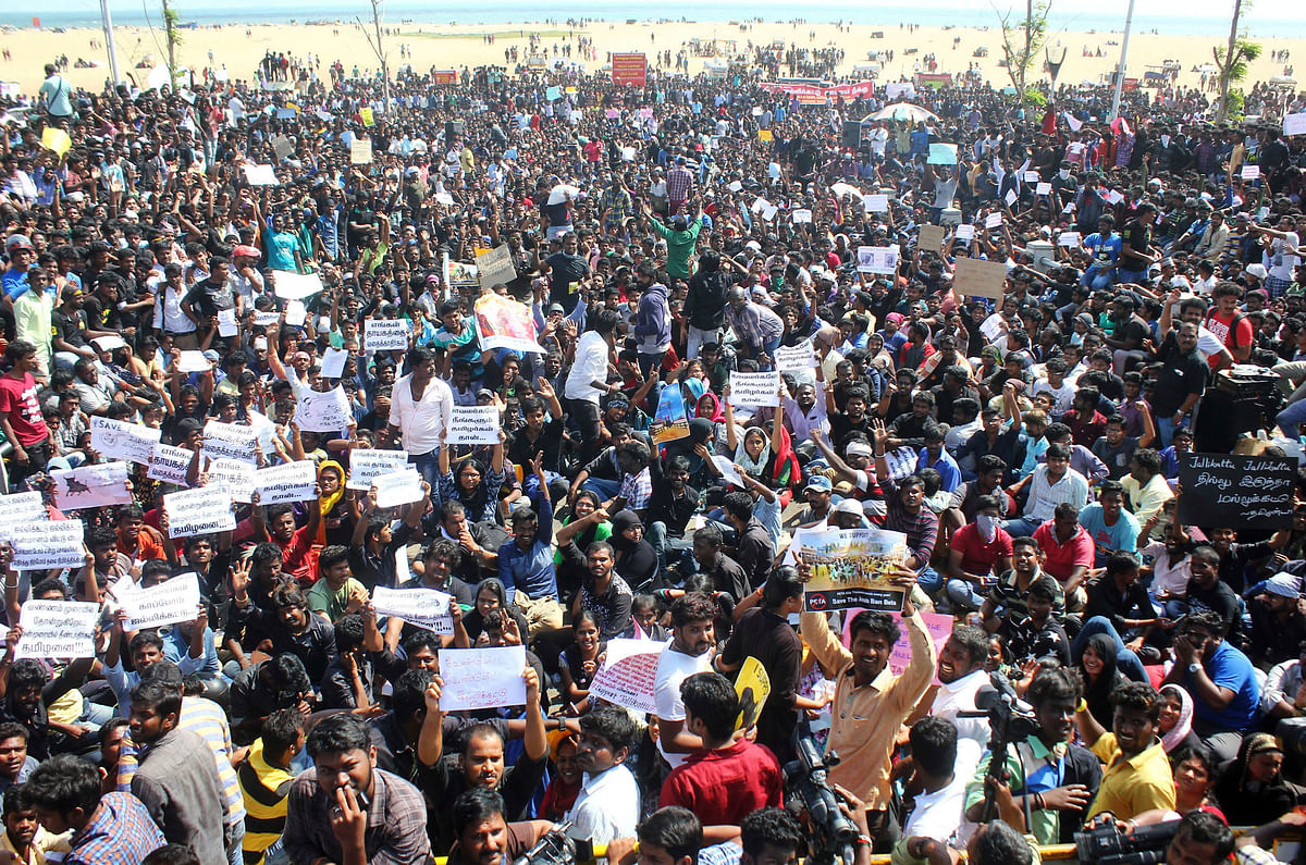 

तमिलनाडु और महाराष्ट्र के विरोध प्रदर्शनों ने हमें एक ताकतवर उप-राष्ट्रवाद का अहसास कराया है.