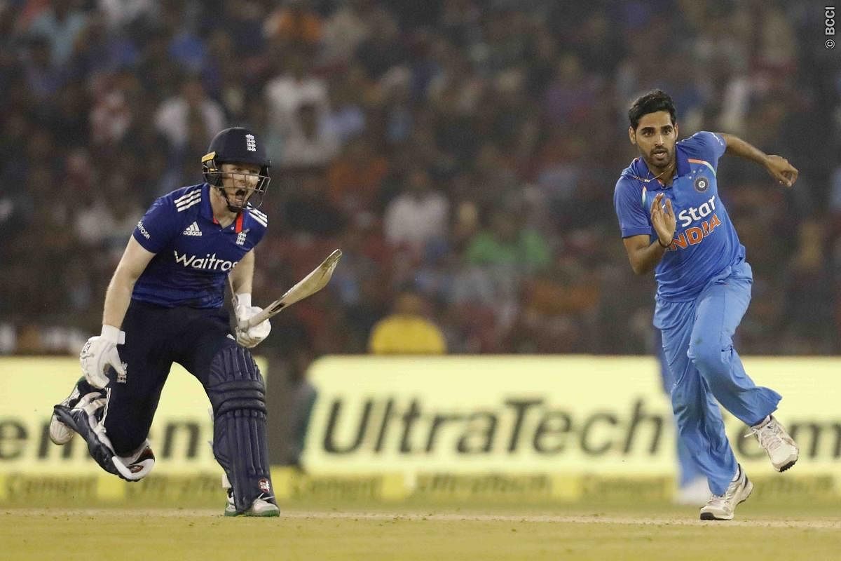 रोमांचक मैच में इंग्लैंड को 15 रन से हराकर टीम इंडिया ने सीरीज अपने नाम की