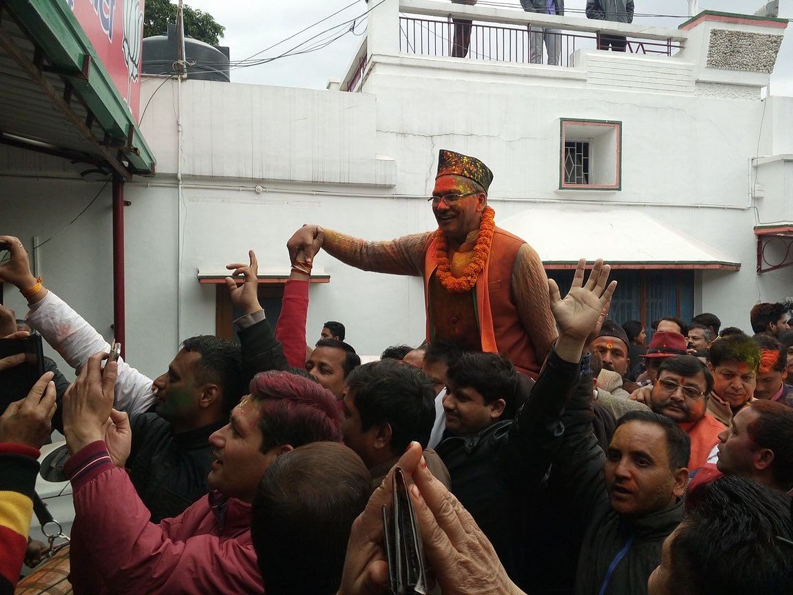 

उत्तराखंड में बीजेपी के मुख्यमंत्री दावेदारों में पार्टी विधायक त्रिवेंद्र सिंह रावत सबसे आगे चल रहे हैं