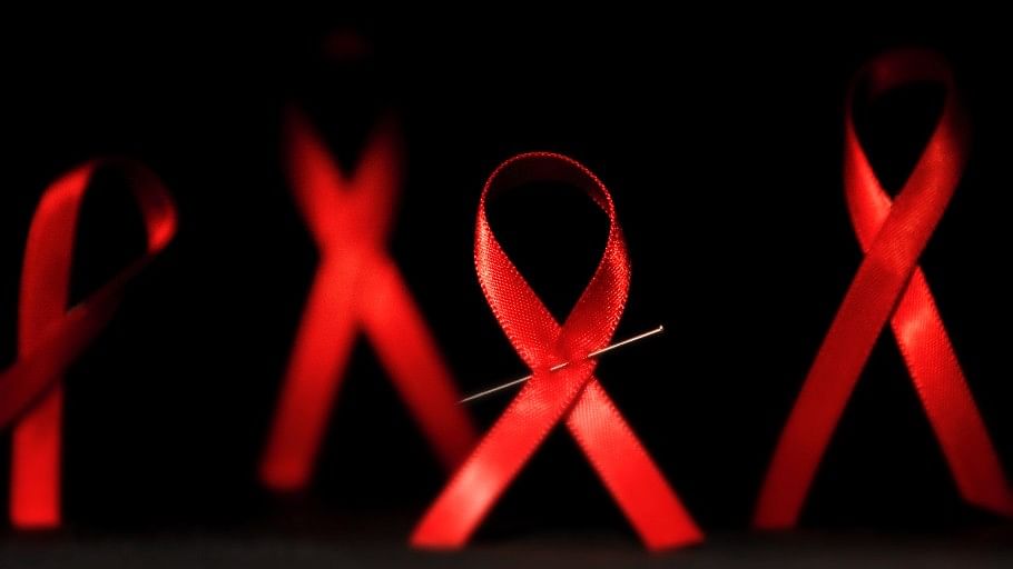  सिंगापुर में एचआईवी पोजिटिव लोगों के आंकड़े लीक, जानें पूरी खबर