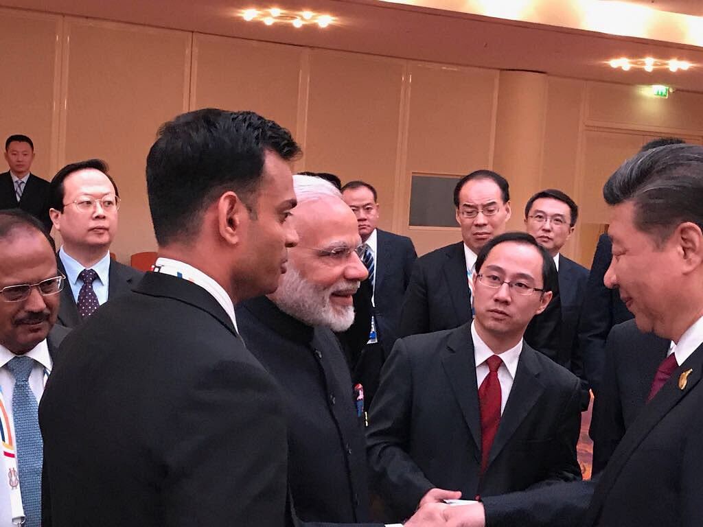 

चीन के राष्ट्रपति शी जिनपिंग ने शुक्रवार को जी20 सम्मेलन में भारत की  तारीफ की.