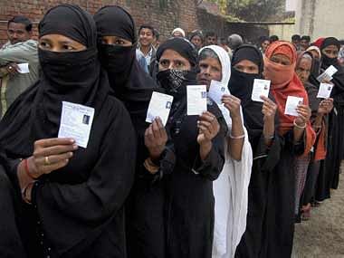 गुजरात चुनाव में पार्टियों का मुसलमानों को उतारने से परहेज 