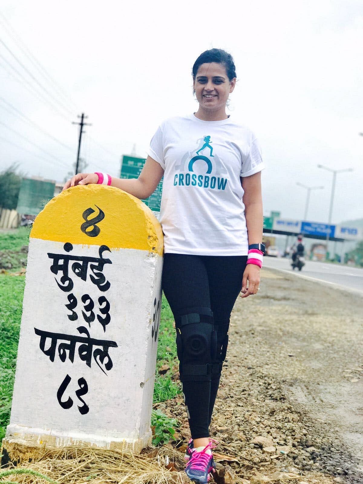 सृष्टि बक्सी श्रीनगर से कन्याकुमारी तक 3800 किमी की पैदल यात्रा कर रही हैं