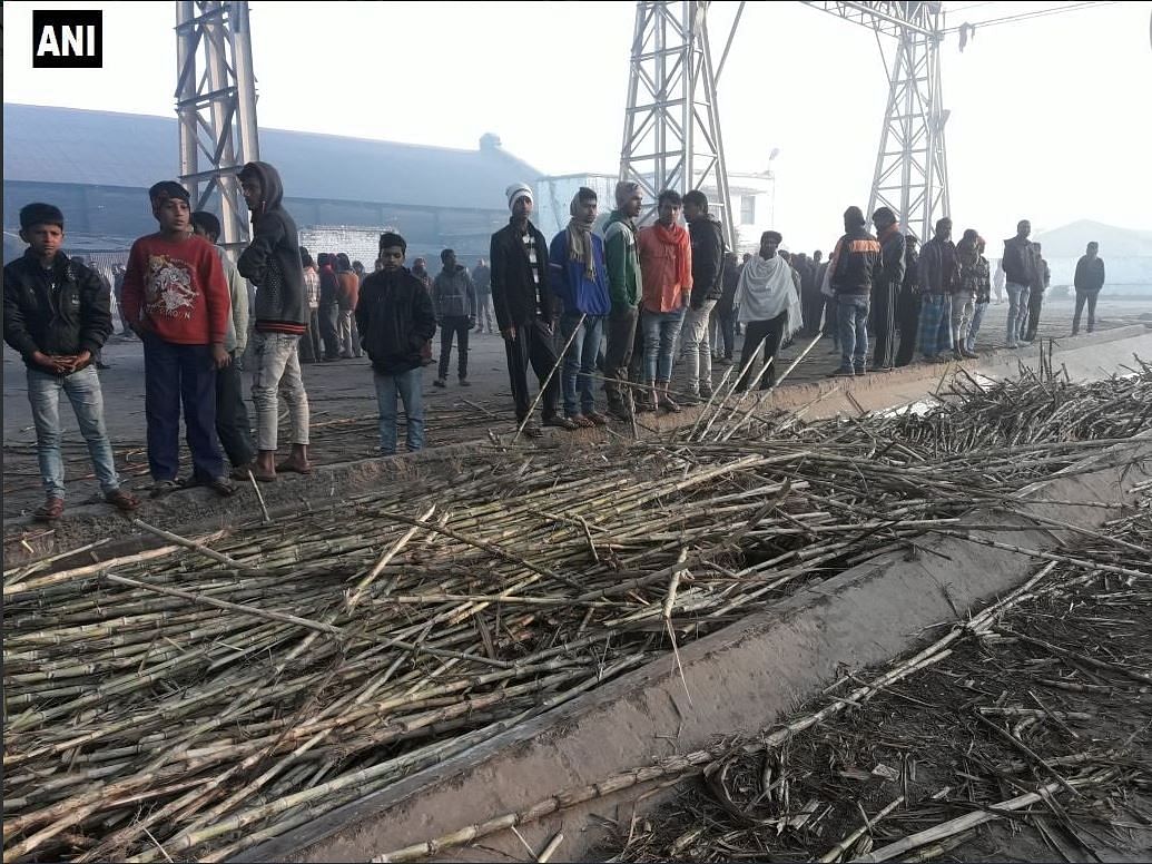 बिहार के गोपालगंज जिले में एक चीनी मिल का बॉयलर फटने से 4मजदूरों की मौत हो गई , और 9 से ज्यादा मजदूर घायल हो गये