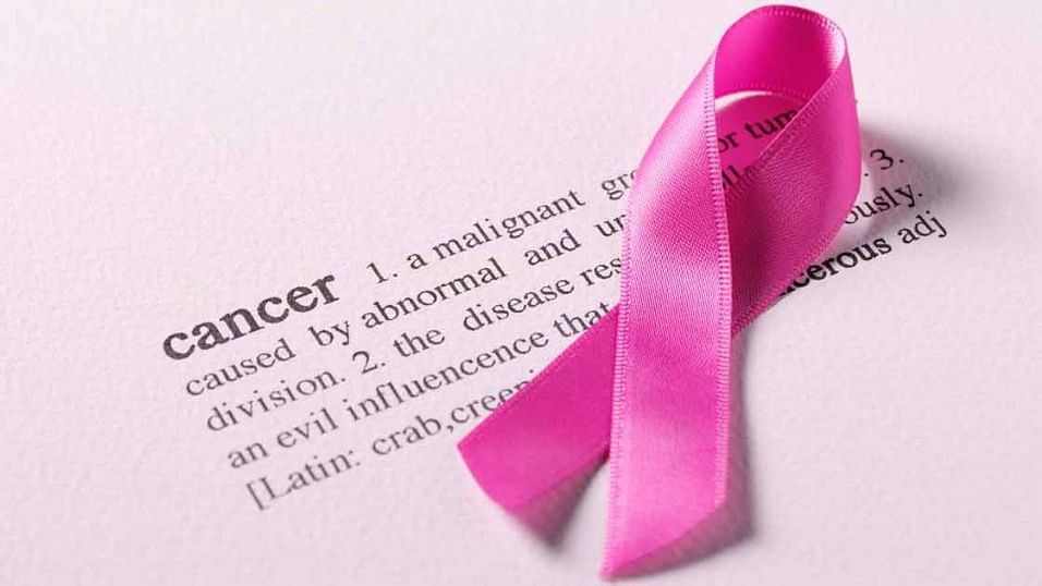 भारत में सर्वाइकल कैंसर के लगभग 1,22,000 नए मामले सामने आते हैं
