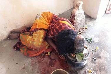छग : कोरबा में महिला ने शिव को जीभ काटकर चढ़ाई
