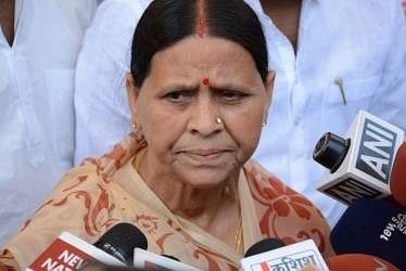 बिहार : राबड़ी देवी ने मुख्य सचिव को हटाने की मांग की