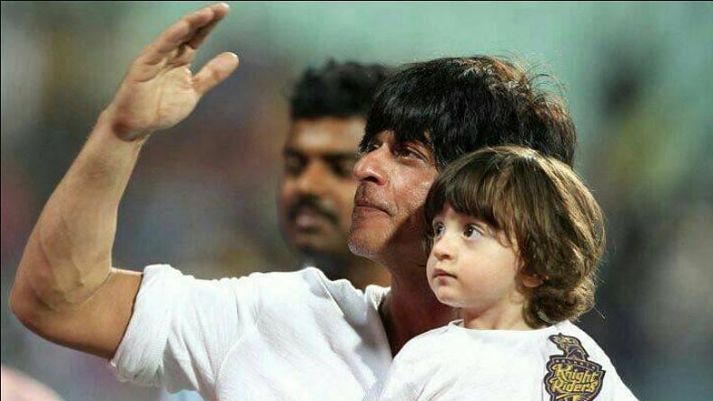 इंडियन प्रीमियर लीग (आईपीएल) 2018 में शाहरुख खान अपने बेटे अबराम के साथ&nbsp;