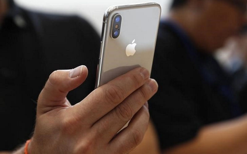 आईफोन में स्क्रीन कंट्रोल और डिस्प्ले को लेकर दो बड़े बदलाव किये जा रहे है