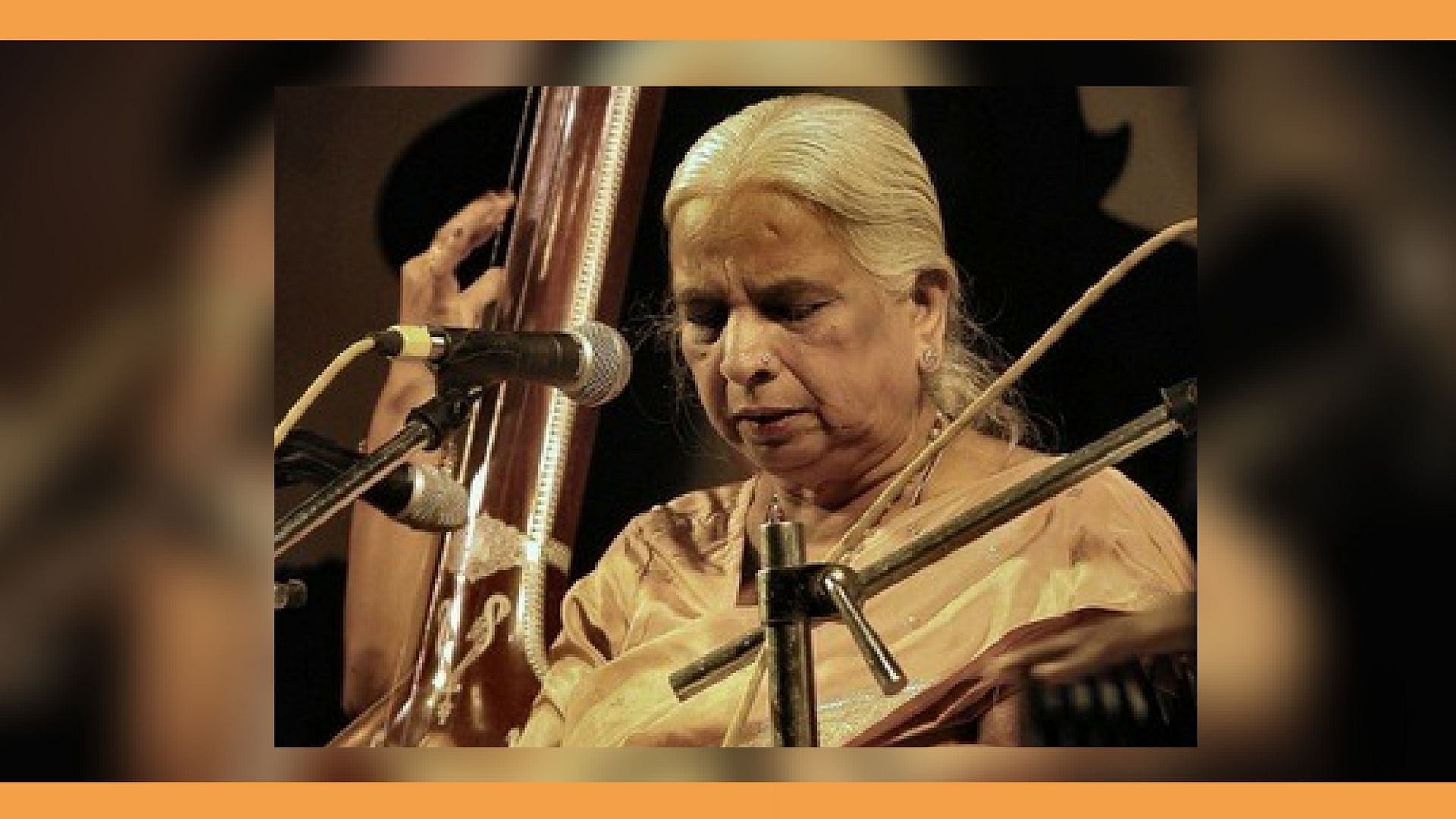 अपने बेहतरीन गायन के लिए गिरिजा देवी को भारत सरकार ने पद्मश्री 1972 पद्म भूषण 1989 पद्म विभूषण 2016 से सम्मानित किया.