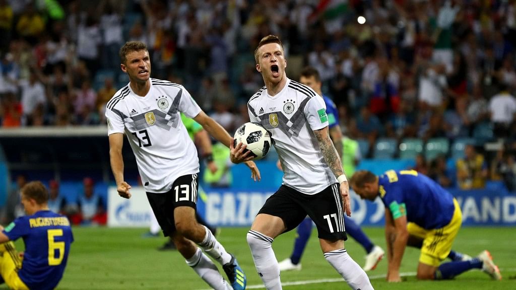 जर्मनी ने 2-1 से स्वीडेन को हरा कर प्री-क्वार्टर फाइनल में पहुंचने की अपनी उम्मीदों को जिंदा रखा है.