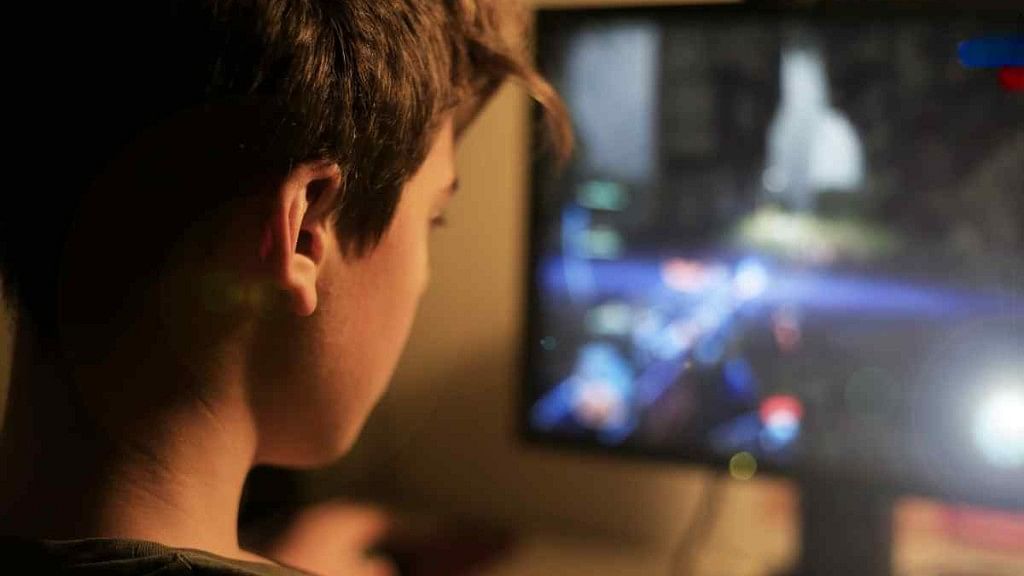 वीडियो गेमिंग की लत के शिकार बच्चों को प्यार और सपोर्ट से संभाला जा सकता है&nbsp;