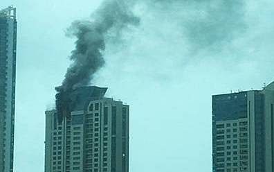 मुंबई की इमारत में आग, 90 लोग सुरक्षित निकाले गए