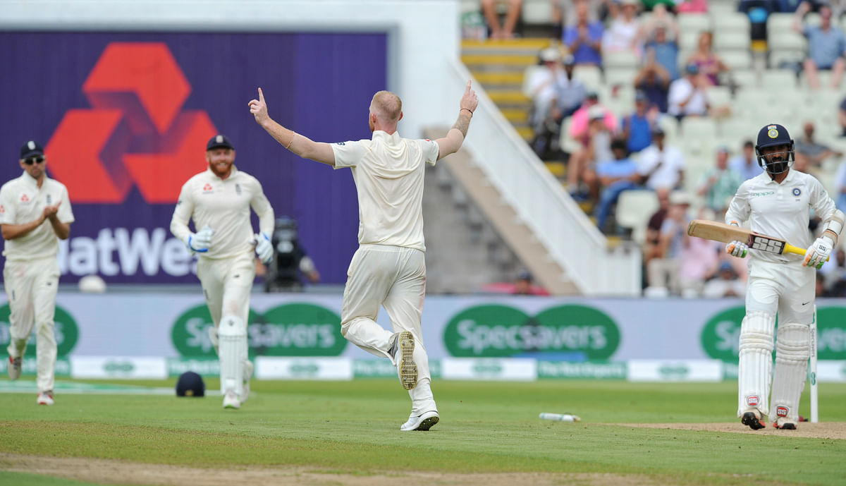 पहली पारी में इंग्लैंड के 287 रनों के जवाब में भारत ने कोहली के शतक की बदौलत 274 रन बनाए.