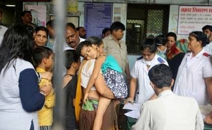 मुंबई : केद्रीय योजना की दवा खाने से छात्रा की मौत, 161 अस्पताल में भर्ती