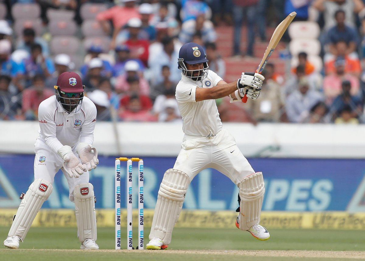 वेस्टइंडीज के 311 रन के स्कोर से टीम इंडिया सिर्फ 3 रन पीछे है और हाथ में 6 विकेट हैं