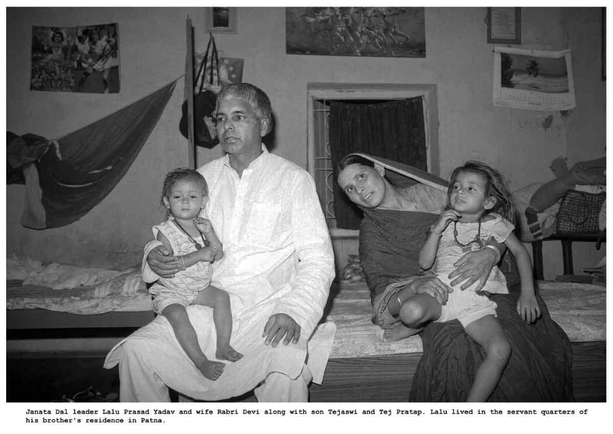 35 साल से बतौर पॉलिटिकल फोटोग्राफर काम कर रहे प्रवीण जैन ने भारतीय राजनीति को करीब से देखा है