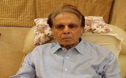 बॉलीवुड ने दिलीप कुमार को 96वें जन्मदिन की बधाई दी