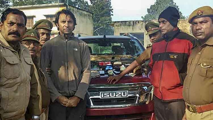 ज्योति रांधवा को यूपी पुलिस और फॉरेस्ट गार्ड के ज्वाइंट ऑपरेशन में गिरफ्तार किया गया