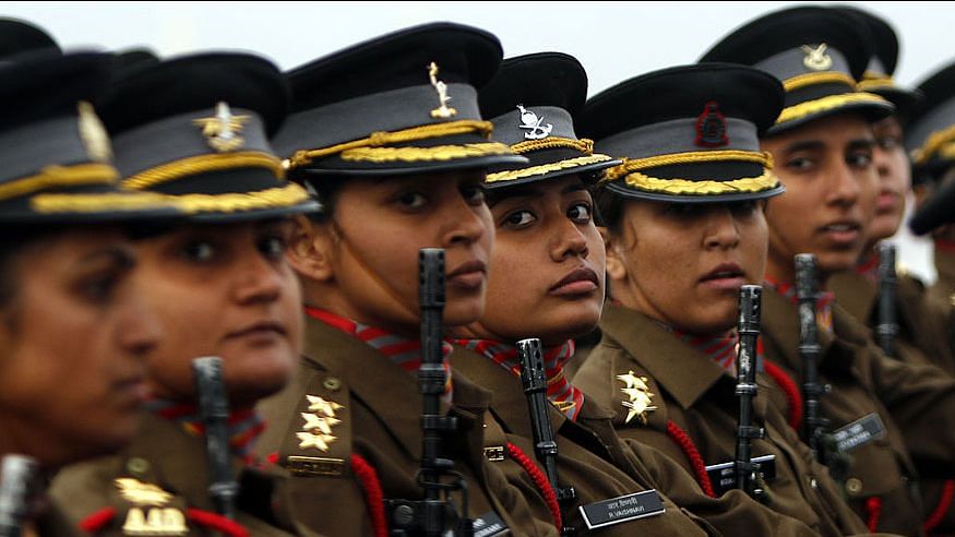 दुनियाभर में महिलाएं हर क्षेत्र में तरक्की कर रही हैं, तो सेना का नेतृत्‍व क्यों नहीं कर सकतीं