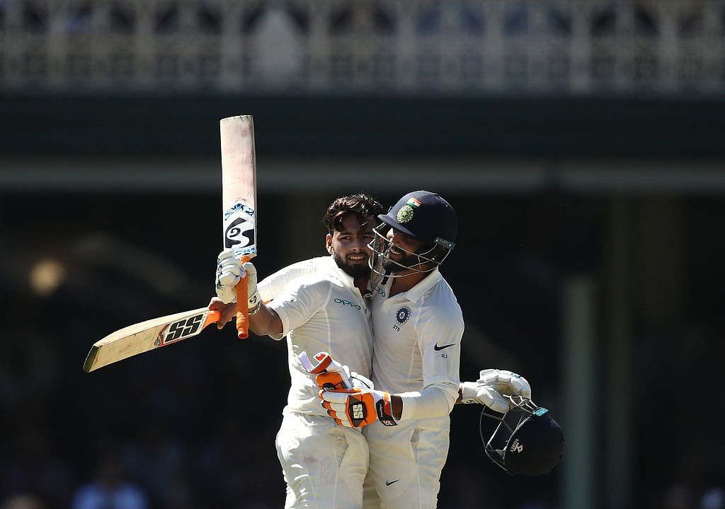 विकेटकीपर बल्लेबाज ऋषभ पंत ने ऑस्ट्रेलिया के खिलाफ सिडनी टेस्ट में कमाल की बल्लेबाजी की और ये सारे रिकॉर्ड तोड़ डाले