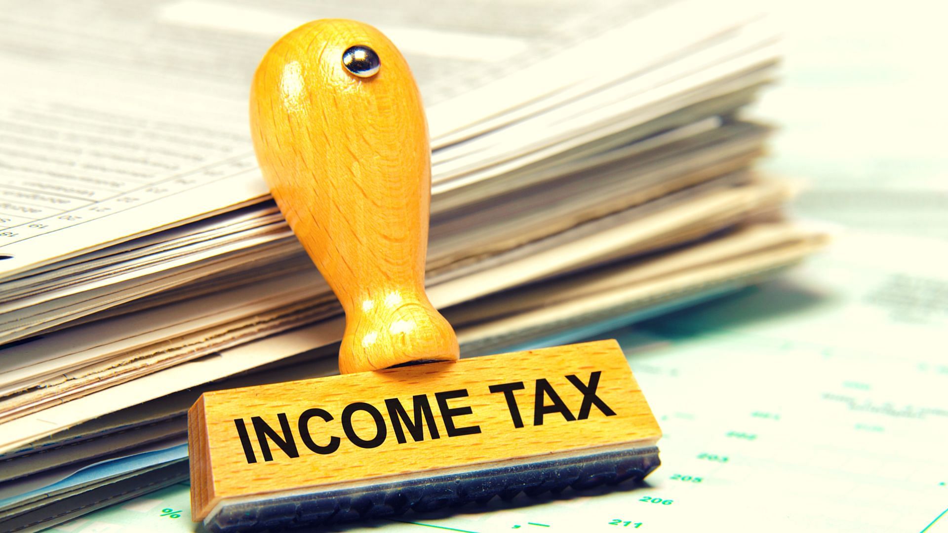 Income tax department अब बैंक, पोस्ट ऑफिस के साथ साझा करेगा यें जानकारी