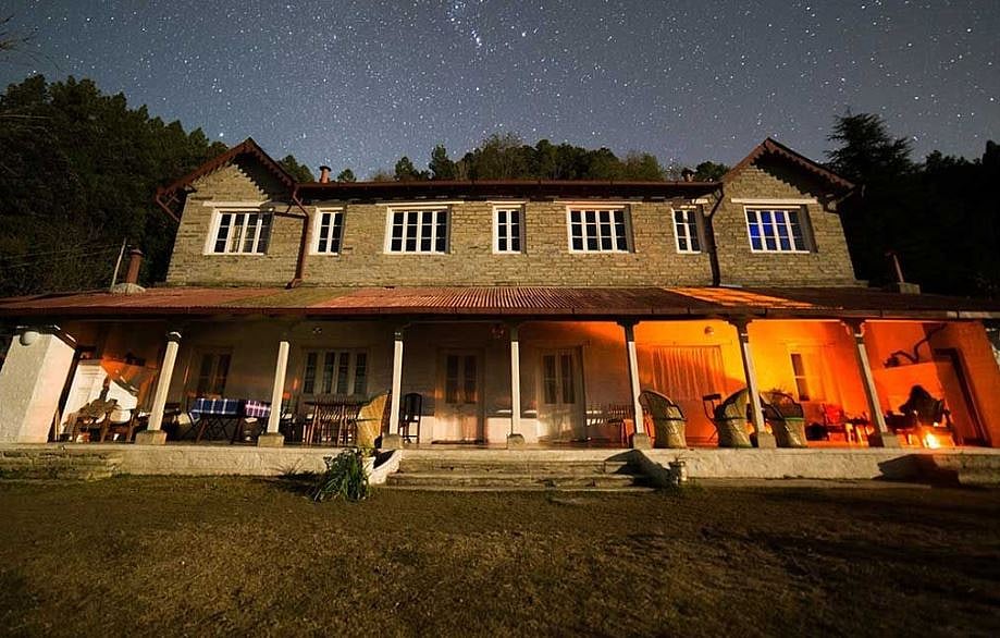 दिल्ली से कबीर 325 किलो मीटर की दूरी पर जिलिंग में जिलिंग टेरेस है. 