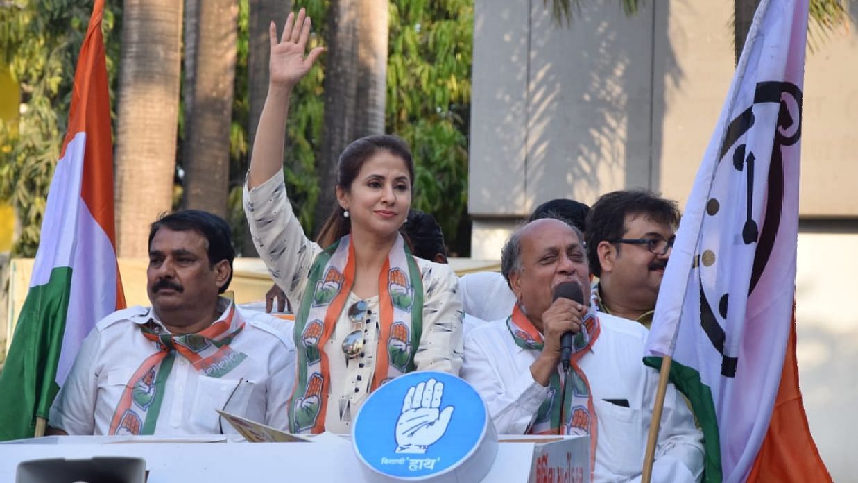 मुंबई नॉर्थ सीट से उम्मीदवार हैं उर्मिला मातोंडकर