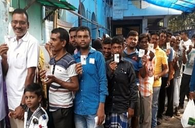 बंगाल चुनाव में मतदान की प्रतीकात्मक तस्वीर
