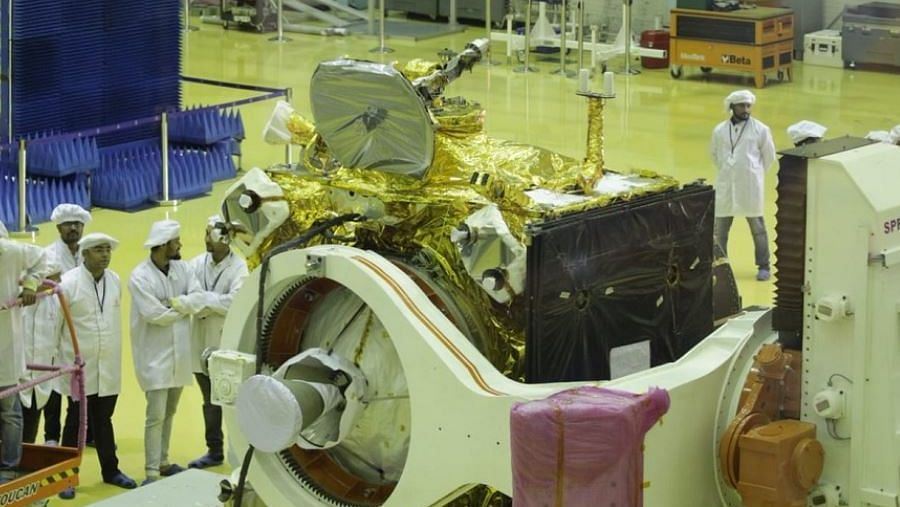इसरो में मिशन चंद्रयान -2 की तैयारी&nbsp;