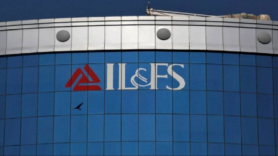 IL&amp;FS के अधिकारियों ने रेटिंग एजेंसियों के अफसरों और उनके परिवार वालों को गिफ्ट दिए&nbsp;