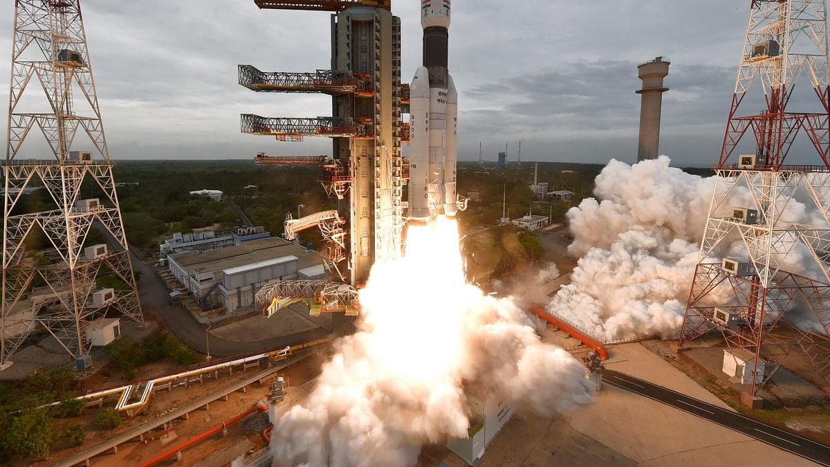 इसरो ने 22 जुलाई को चंद्रयान 2 लॉन्च किया