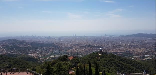टिबिडाबो की पहाड़ी से बार्सिलोना