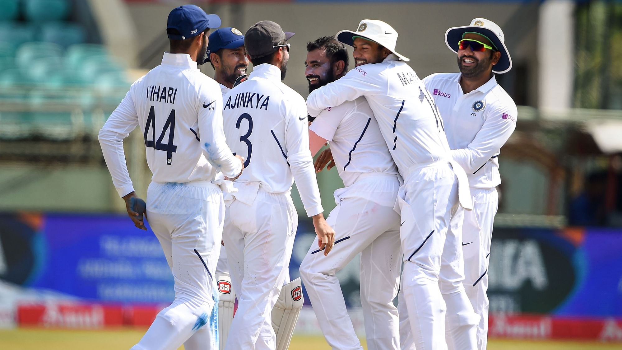 मोहम्मद शमी ने पांचवे 5 विकेट लेकर भारत को जीत दिलाई