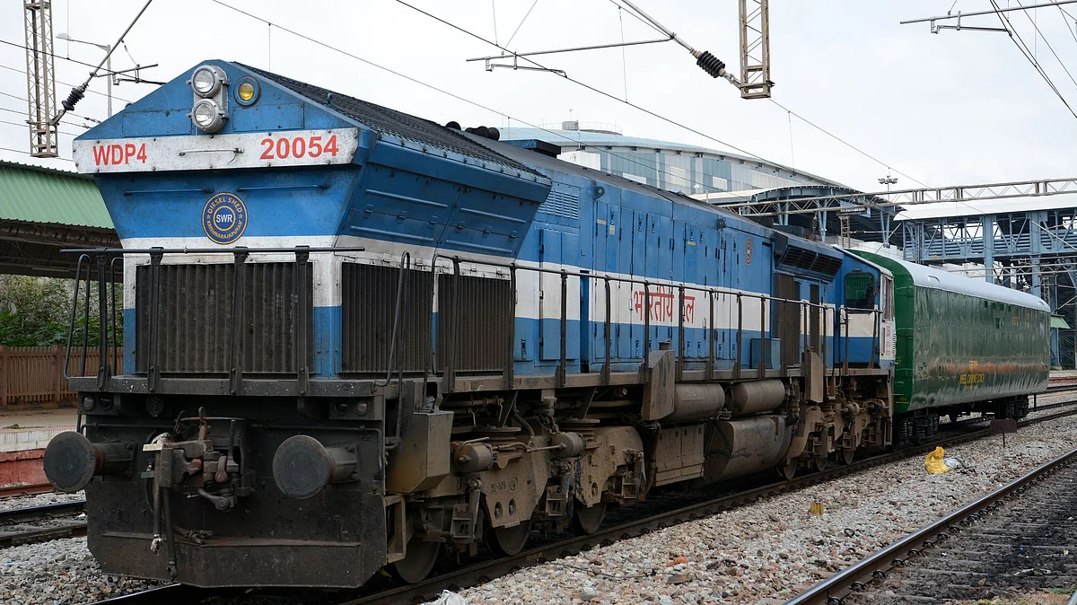 IRCTC: तत्काल टिकट ऐसे करें आसानी से बुक, ये है बुकिंग का टाइम