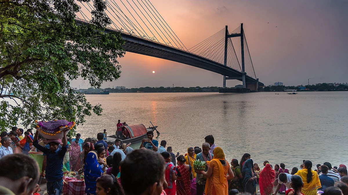 Chhath Nahay Khay: छठ पूजा के इन मैसेज-इमेजेज से दें अपनों को बधाई