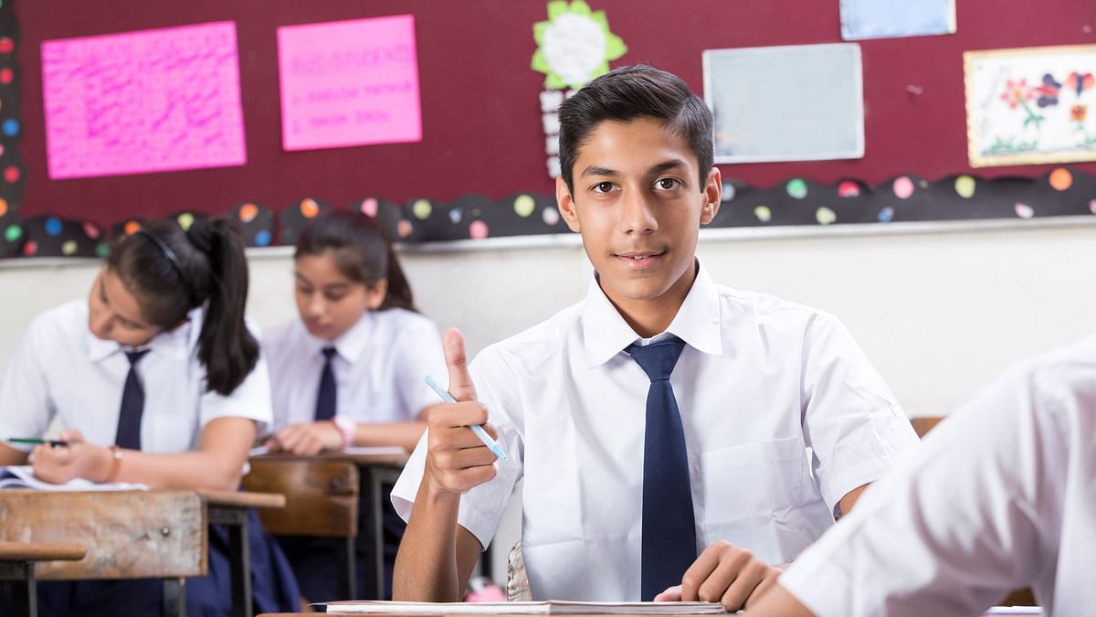 CBSE 10वीं के छात्र सैंपल पेपर देखकर करें हिंदी की बेहतर तैयारी