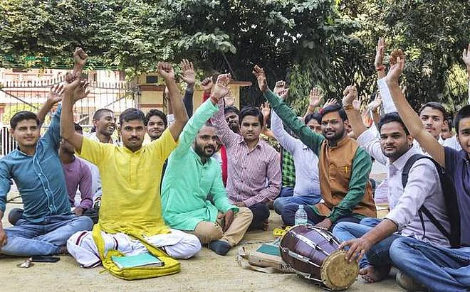 JNU ही नहीं देशभर में युवा कर रहे हल्लाबोल, 9 प्रदर्शनों की कहानी