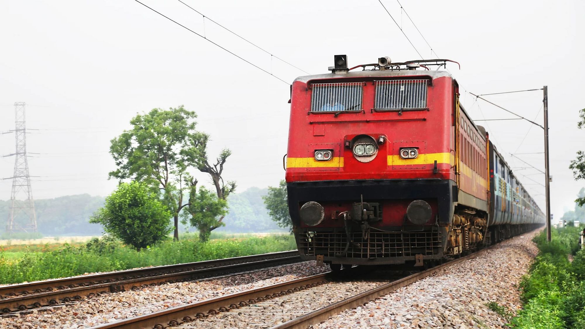 special trains: पश्चिम रेलवे नागरकोइल और कोयम्बटूर के लिए चलाने जा रहा स्पेशल ट्रेन&nbsp;