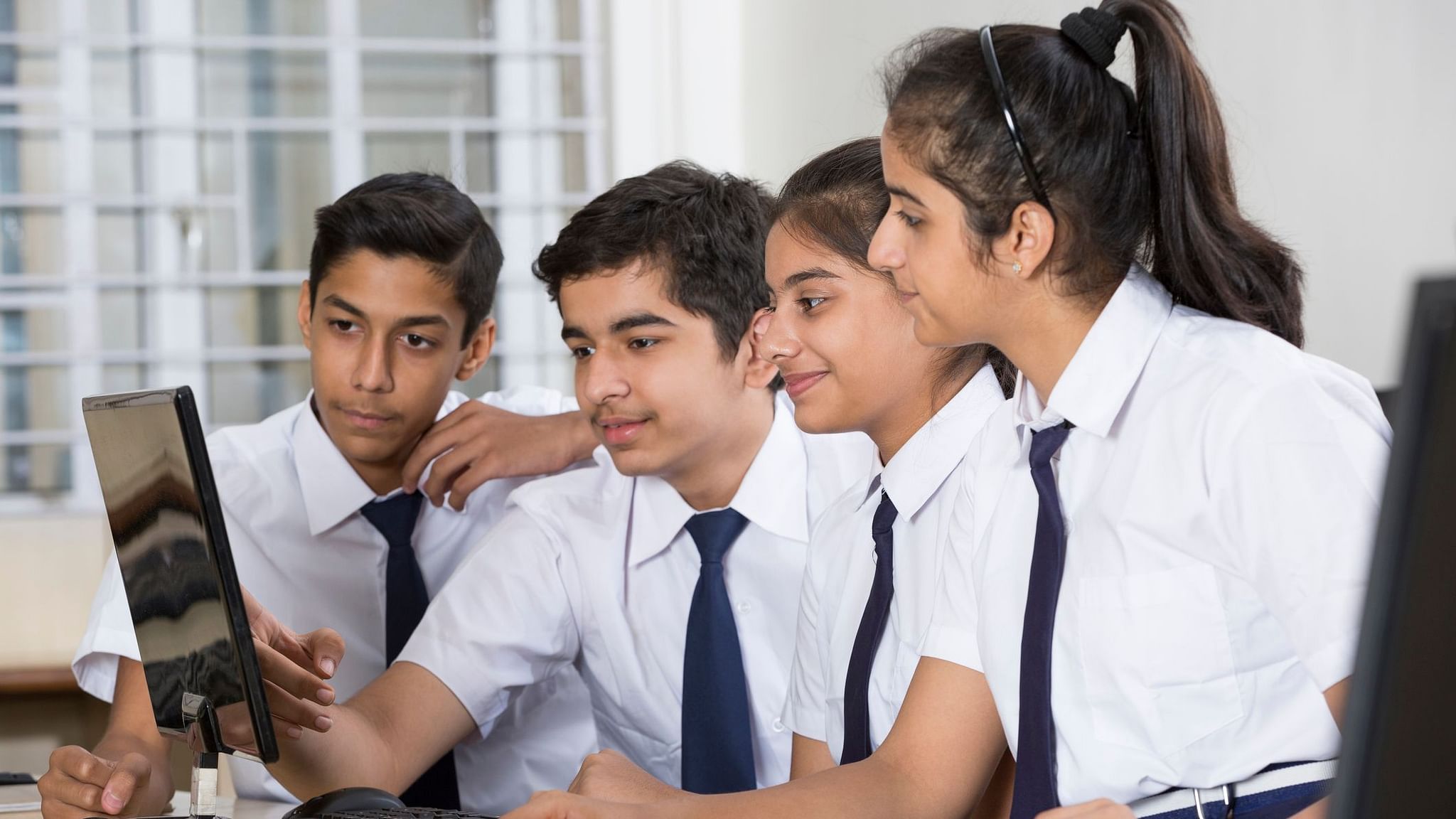 Student result. School student. Student Namdu. Джульярд скул студент. Male students in class.