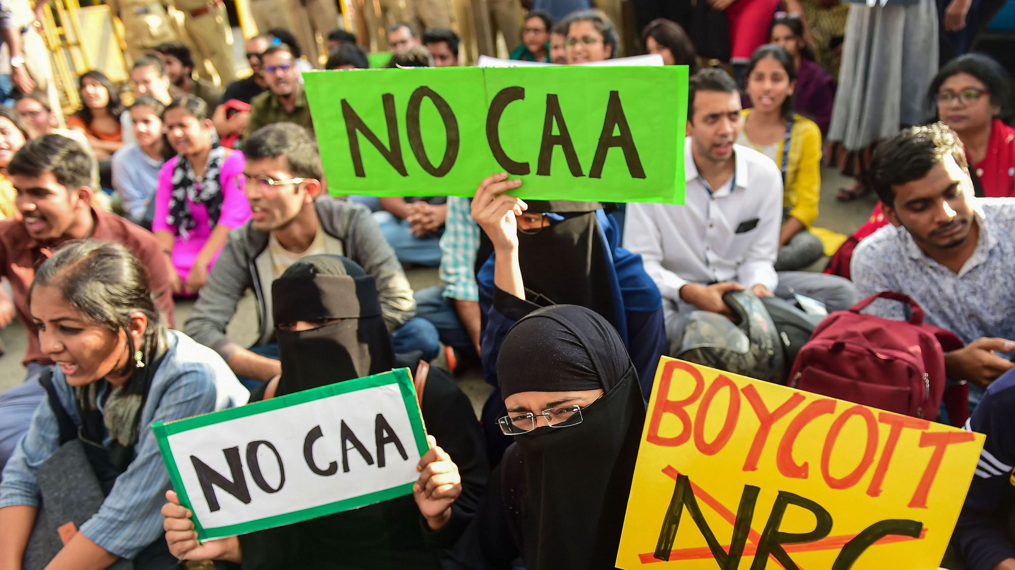 जामिया के छात्रों ने कुछ वक्त के लिए CAA विरोधी आंदोलन रोका