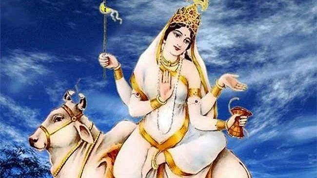 Chaitra Navratri Day 1 Maa Shailputri Puja Vidhi and Significance. नवरात्र के पहले दिन मां शैलपुत्री की पूजा होती है.