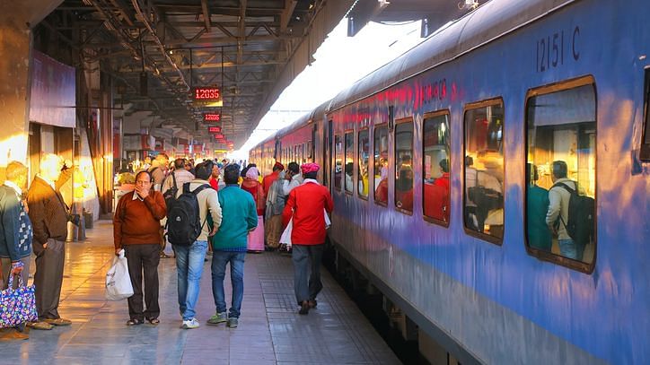 भारतीय रेलवे की तरफ से स्टेशनों पर बढ़ाया गया प्लेटफॉर्म टिकट का दाम&nbsp;